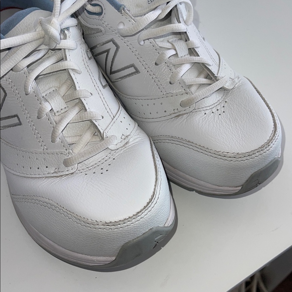 New Balance Women's 928v3 leather walking shoes - Picture 9 of 9
